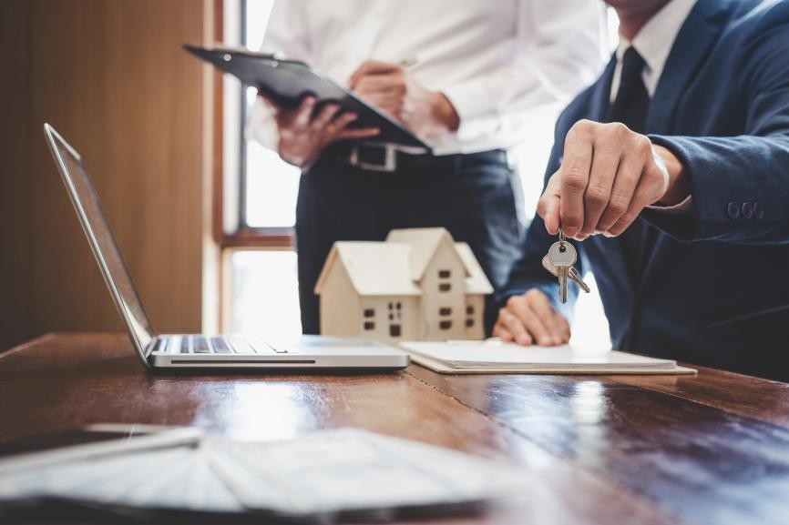 房子保险怎么投保,房产保险一般怎样投保