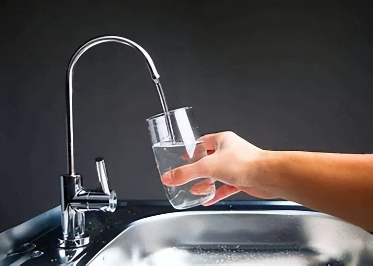 哪些茶用开水冲泡好喝又健康,弱碱性水泡茶好喝吗