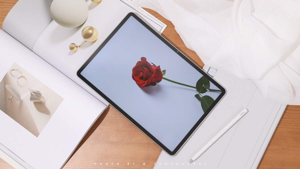 华为平板matepadair对比苹果 (华为平板matepad 2019评测)