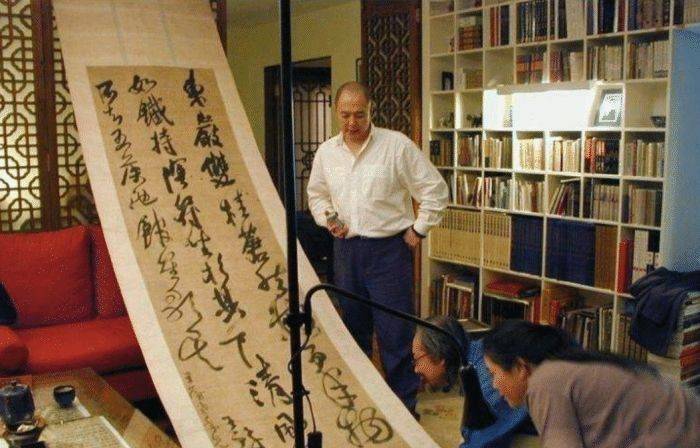 国内发财国外花的7位富豪,国内挣钱国外花的十大明星