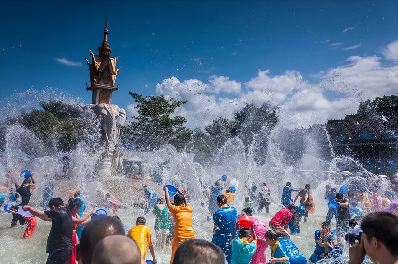 民族风俗绘画图片,民族风俗老人去世