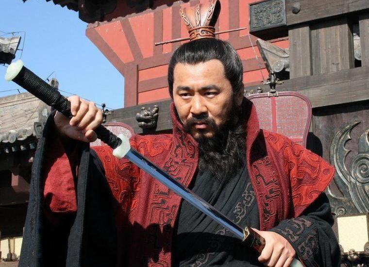 曹操被张绣打,三国曹操因为什么跟张绣反目成仇