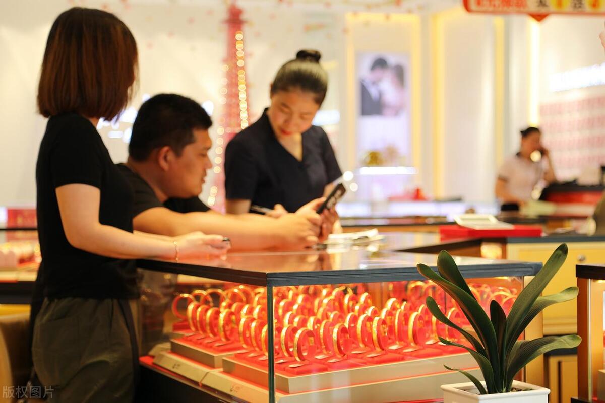 销售技巧里客户分几种类型,总结怎样提高门店销售技巧