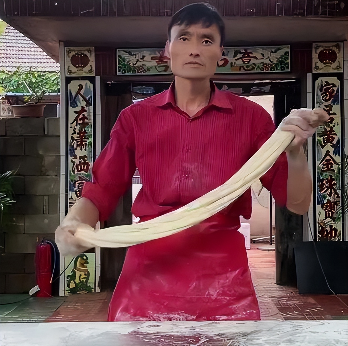 90后小伙一夜狂赚十亿,90后小伙27秒狂赚190万视频