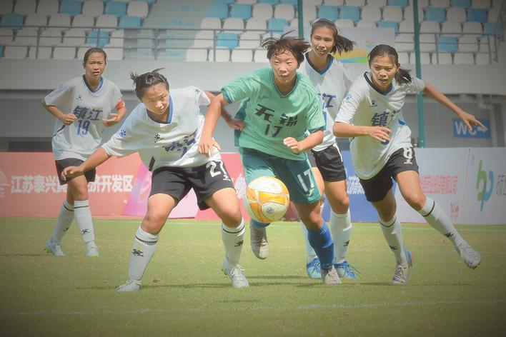 逐梦绿茵场磨砺少年志,省运会足球精彩瞬间