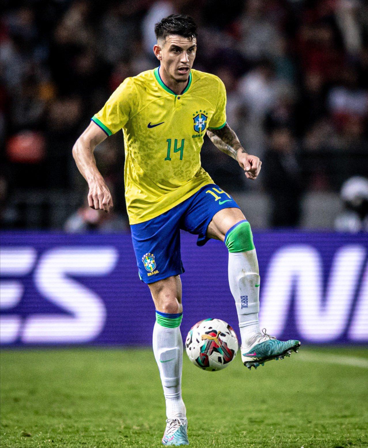 穆里尼奥相信自己永不放弃,穆里尼奥不像以前那样意气风发