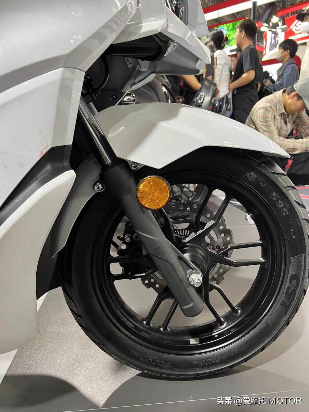 16999元！钱江都市运动踏板鸿150发布！