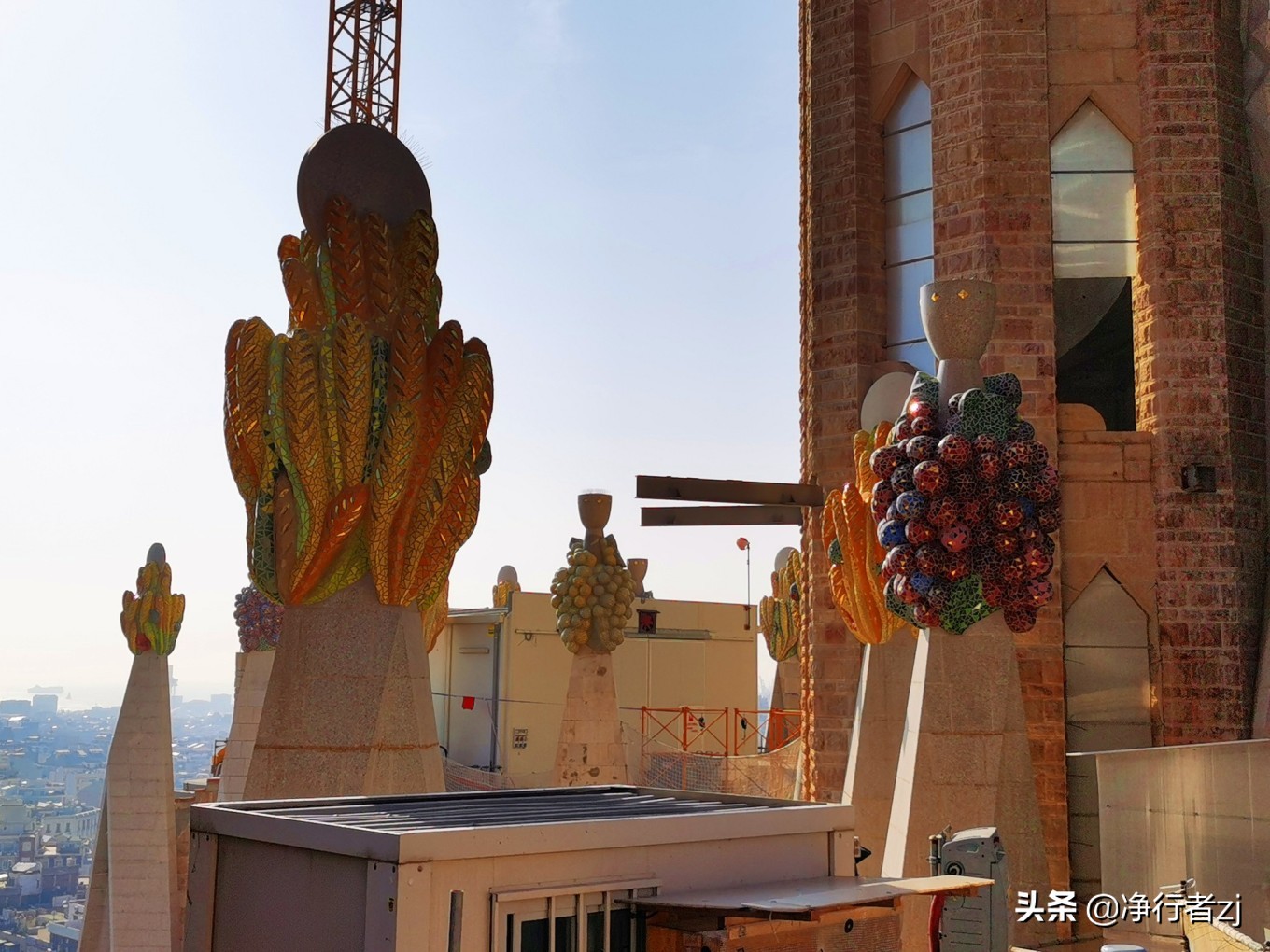 冬日暖阳拔“牙”记（三十二）巴塞罗那：高迪打造的绝世神作