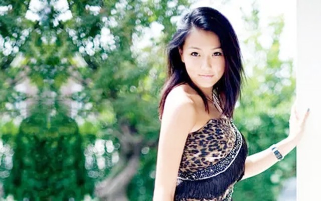 棣欐腐璞棬濂充汉鍑鸿建,棣欐腐濂虫槦琚瘜璞姏寮冪敓涓夊瓙