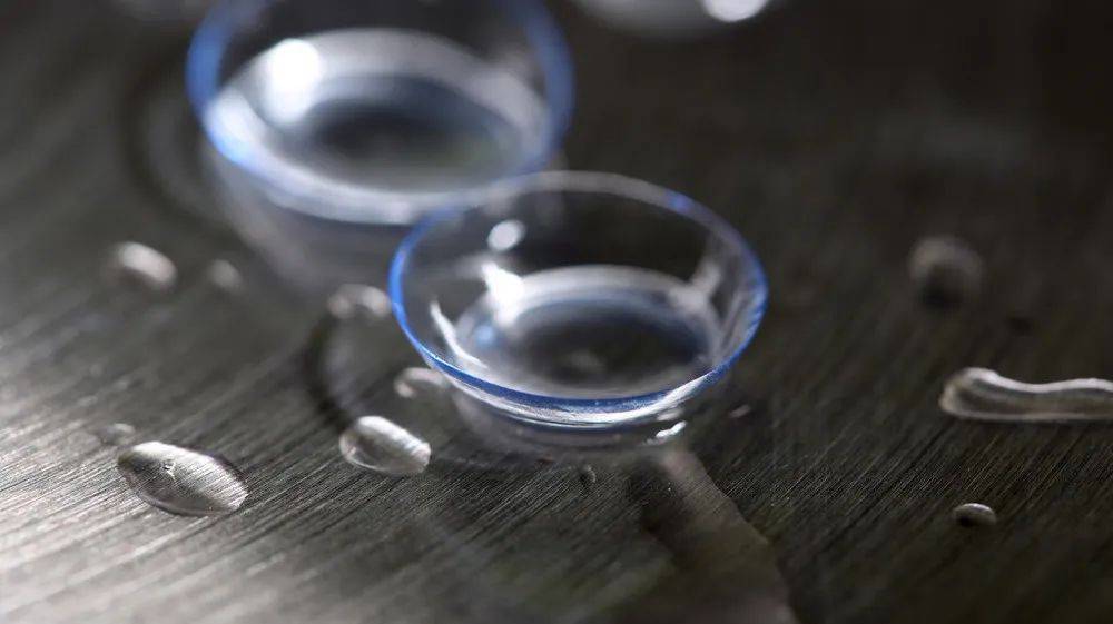 近视又老花怎么选隐形眼镜,隐形老花眼镜戴着舒服吗