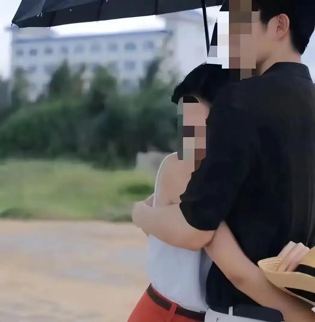 “他经常来照顾我生意，我们就同居了”，女子在家出轨还振振有词