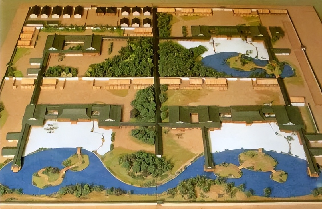 日本枯山水景观,日本枯山水中的树是什么树