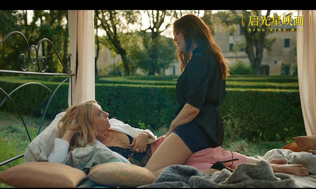 黑帮女老大成长史,黑帮女老大的传奇人生