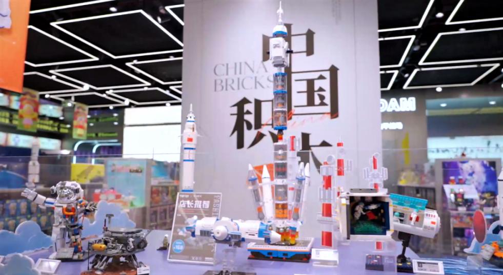 魔性颠覆、超级科技流、小众出奇，2022新兴品牌TOP100逆生长密码