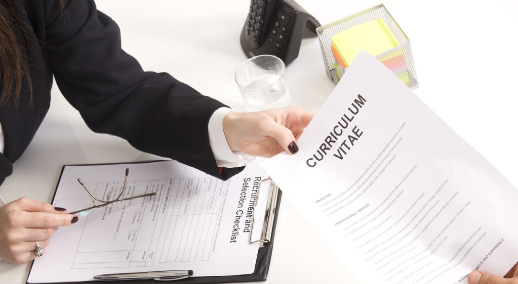 企业变更法人后债务怎么办,变更法人恶意逃避债务后果