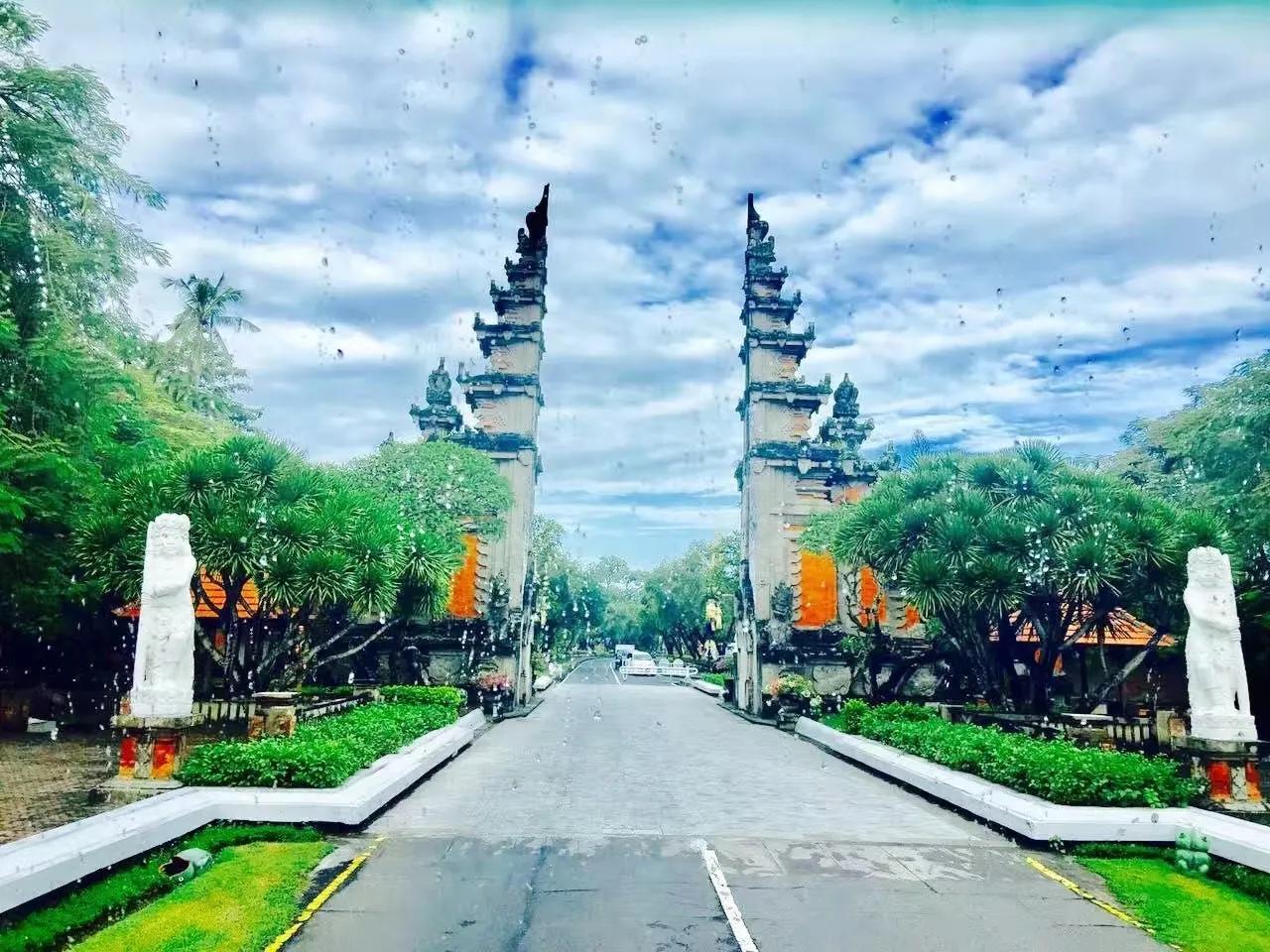 印象巴厘岛圣泉寺,巴厘岛的万种风情