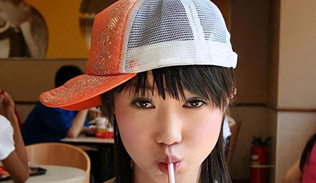 “最红裸模”*筱雨张**：22岁时拍写真火爆全网，如今将近40岁仍单身