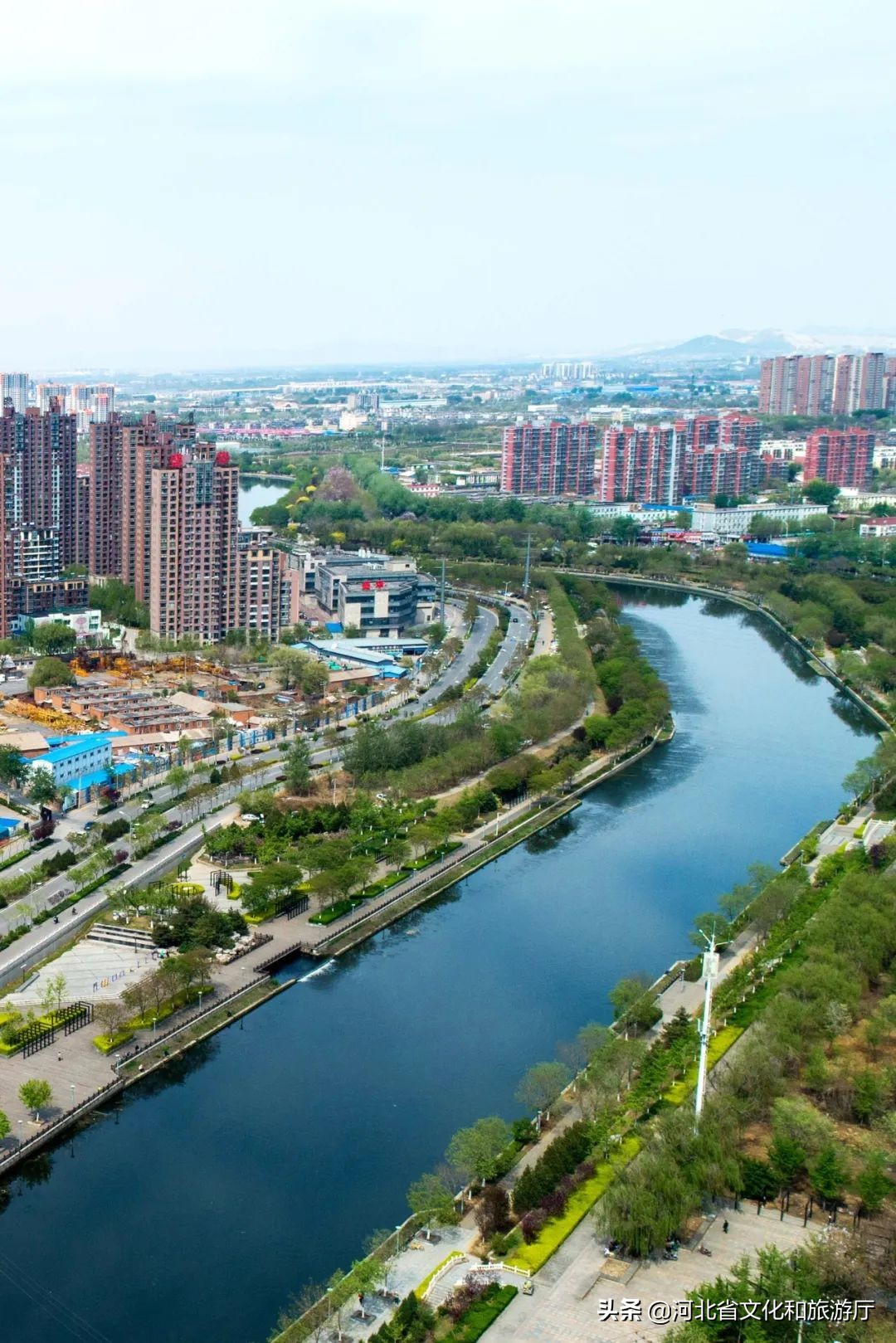 海鲜、瓷器与钢铁……被低估的“河北第一城”，到底有多猛？