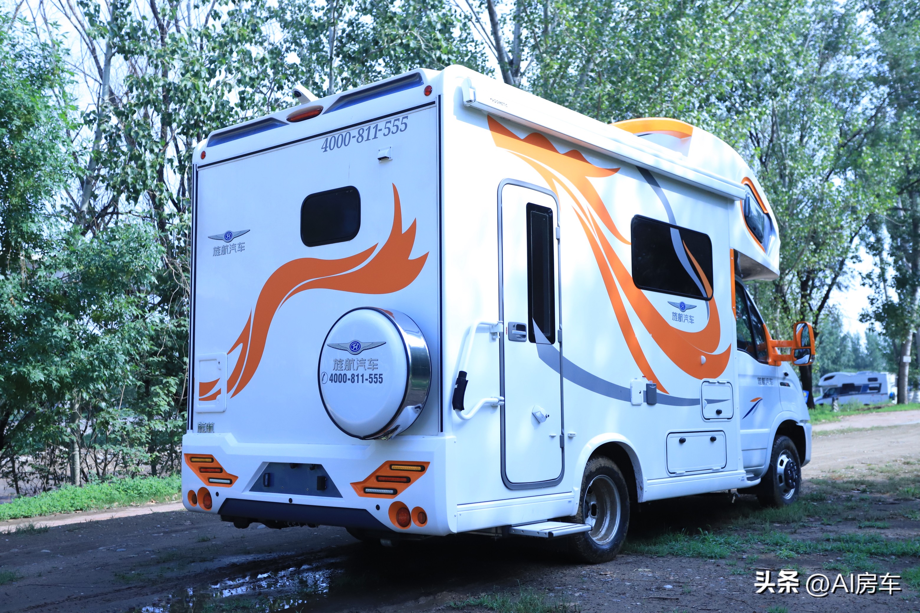 7人房车超大空间,旅行最舒服的十万左右七座房车