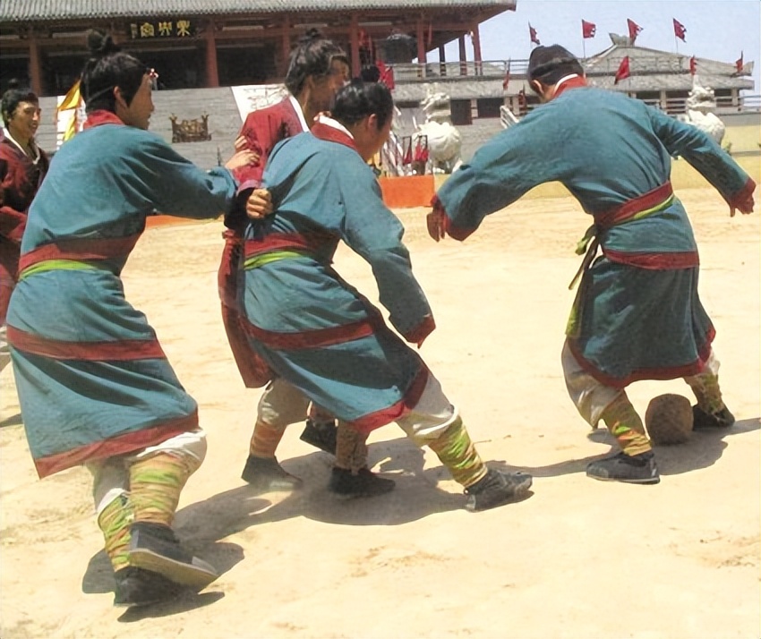 蹴鞠对当时的社会作用,蹴鞠对现代运动和历史的影响