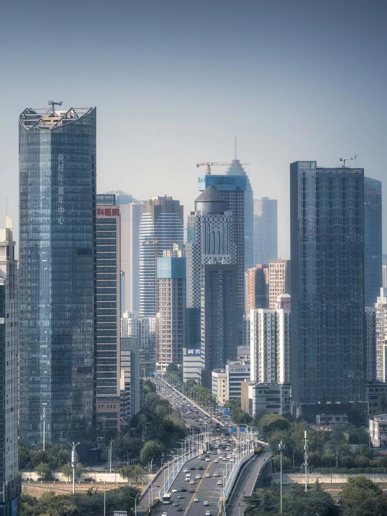 合肥城建水平与一线城市差距大，不如长沙郑州，对标武汉还很遥远