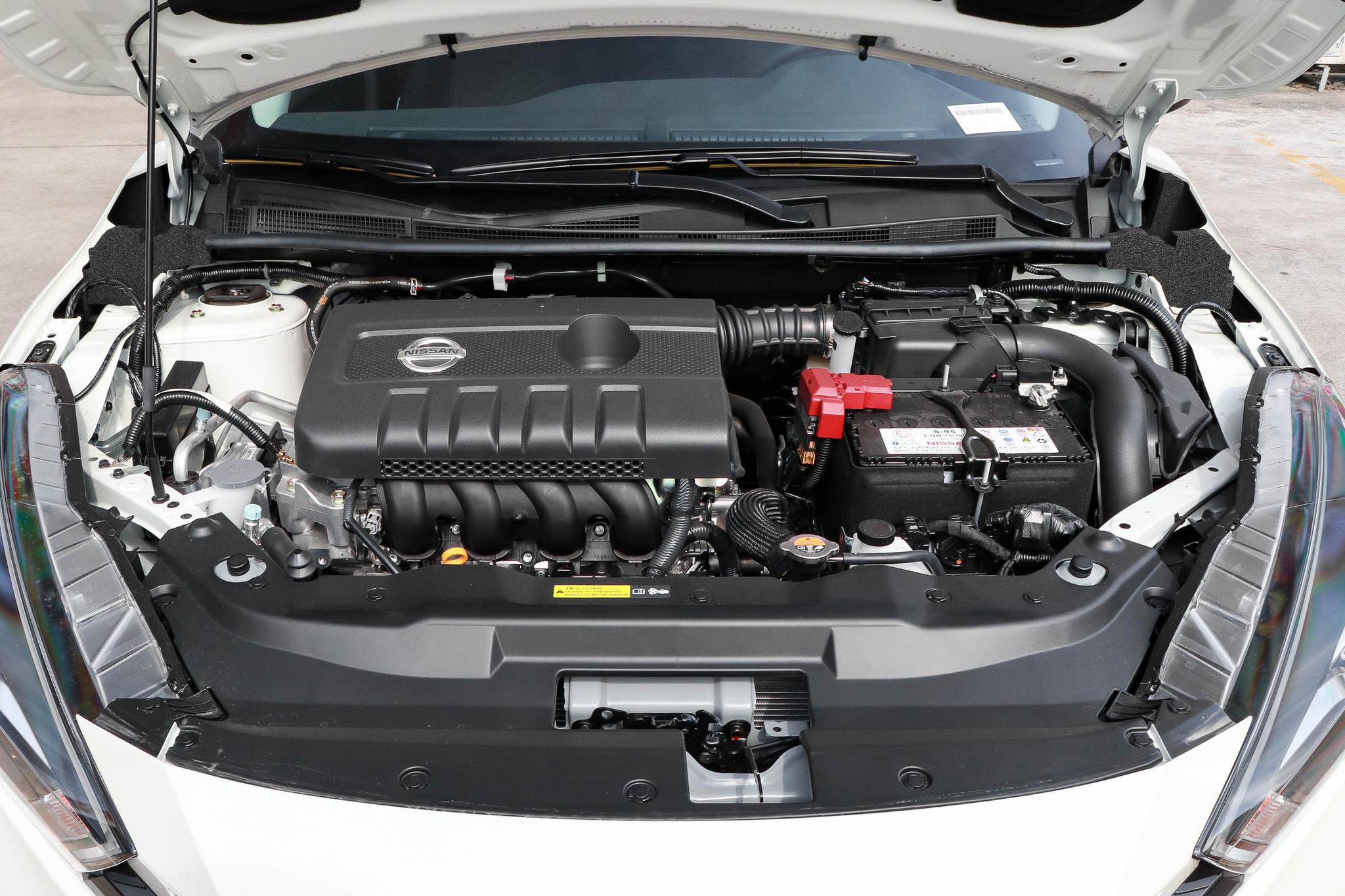 19款日产蓝鸟自动挡油耗是多少,2007款日产蓝鸟油耗接近10个油