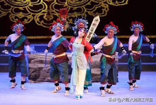 民间故事窦娥冤,民间故事窦娥冤缩写