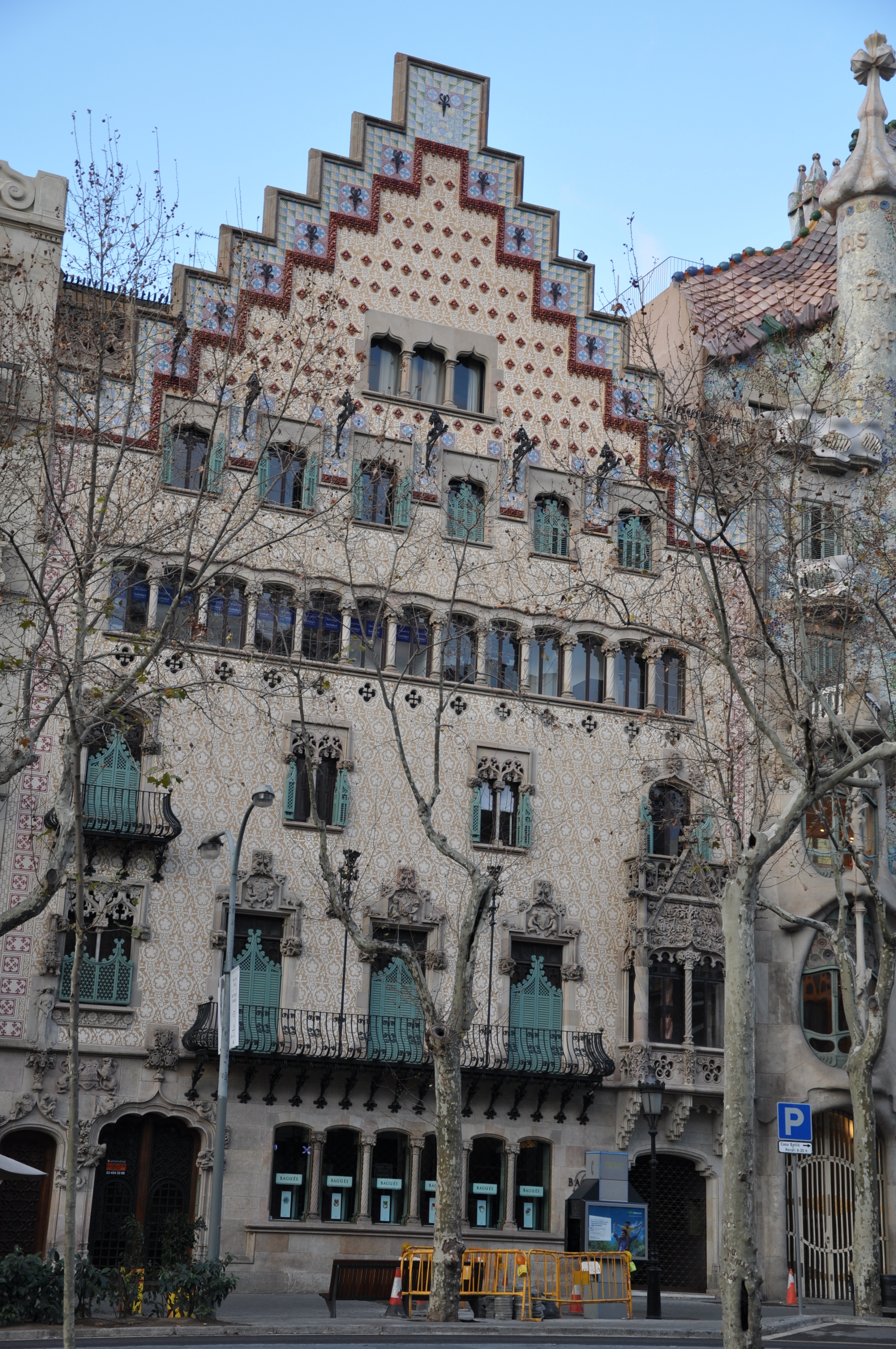 巴塞罗那高迪的作品,巴塞罗那建筑师高迪