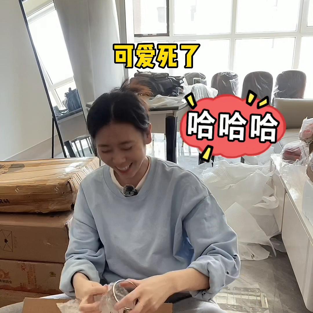 分享一下拆快递日常,第一次给大家发拆快递视频