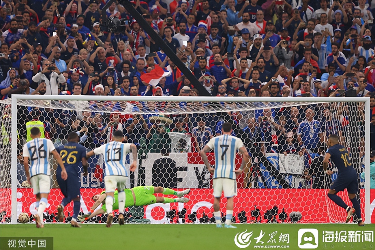 梅西三冠王阿根廷,阿根廷夺冠梅西披风衣