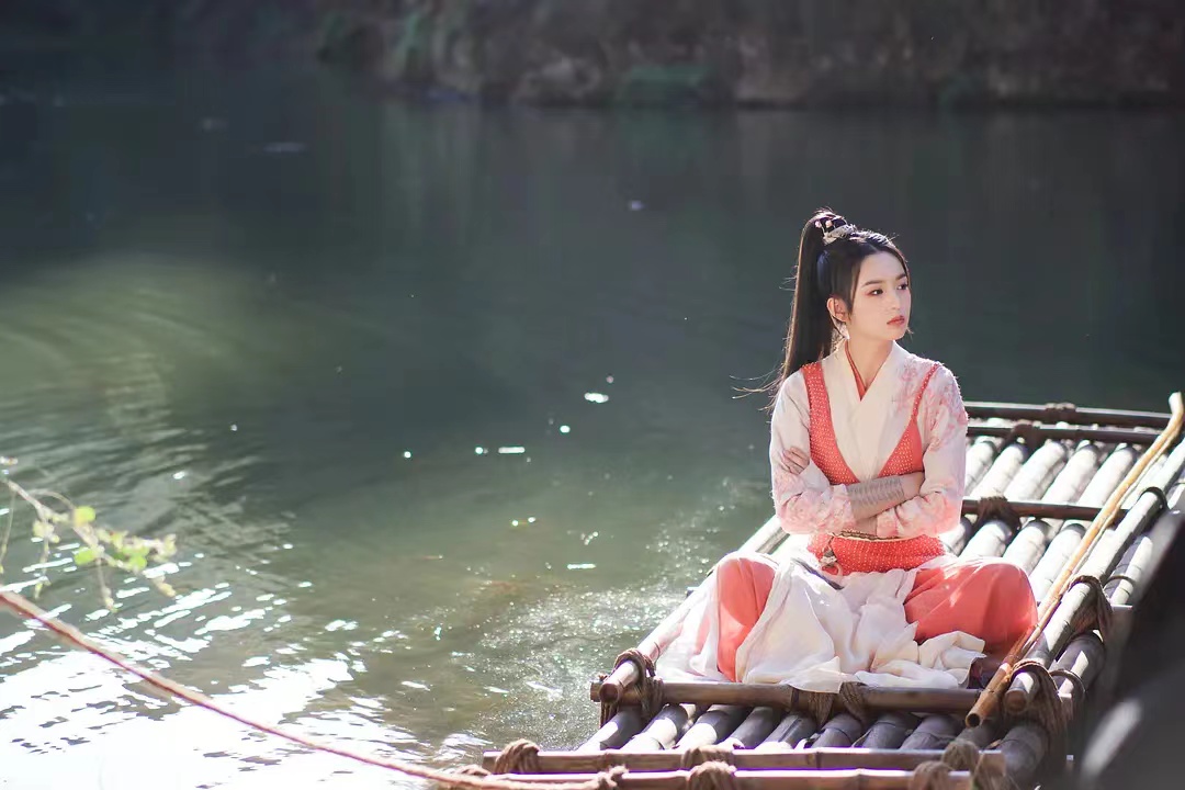 周也鞠婧祎新剧,鞠婧祎周奇