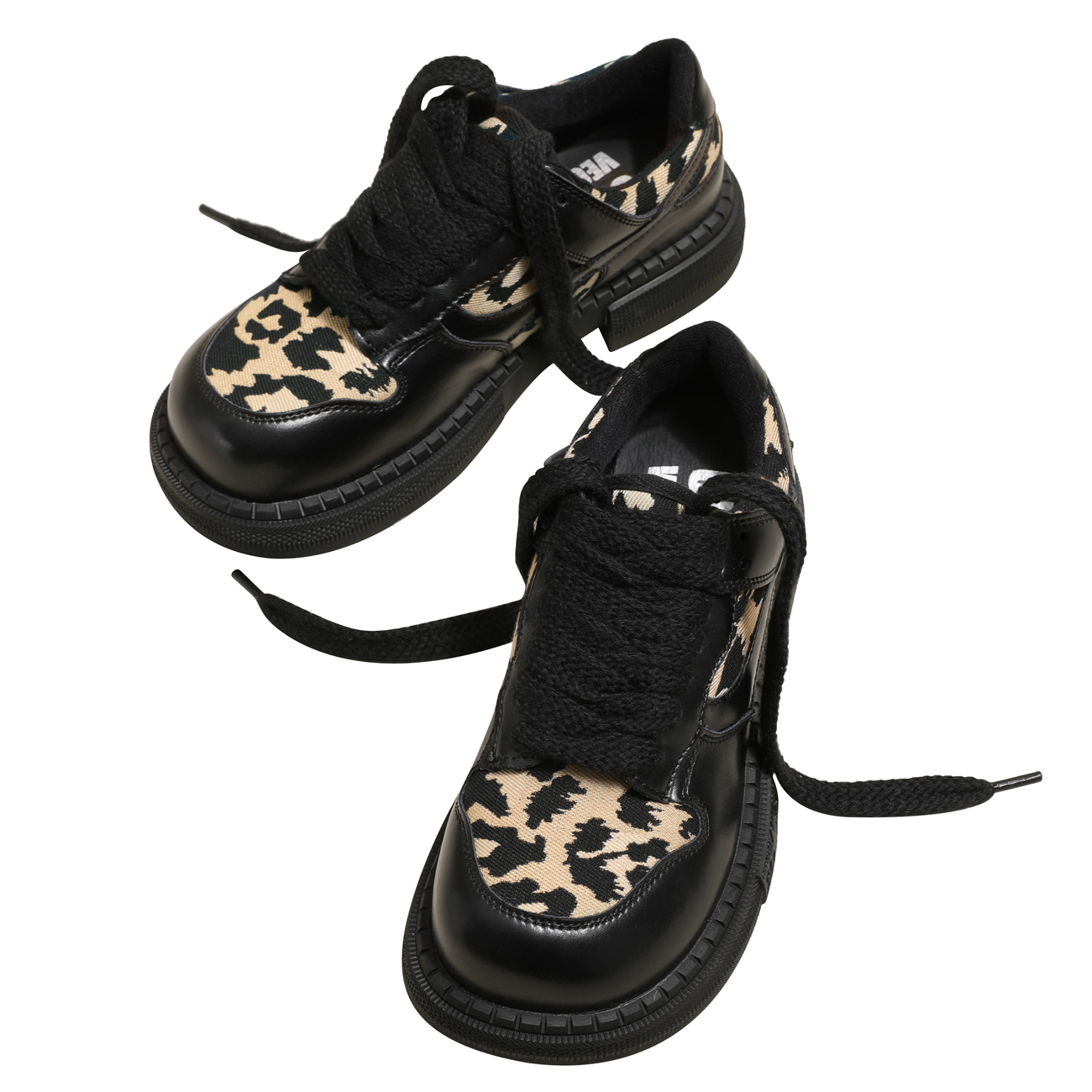 最近很火的运动鞋女,最近女生流行的运动鞋