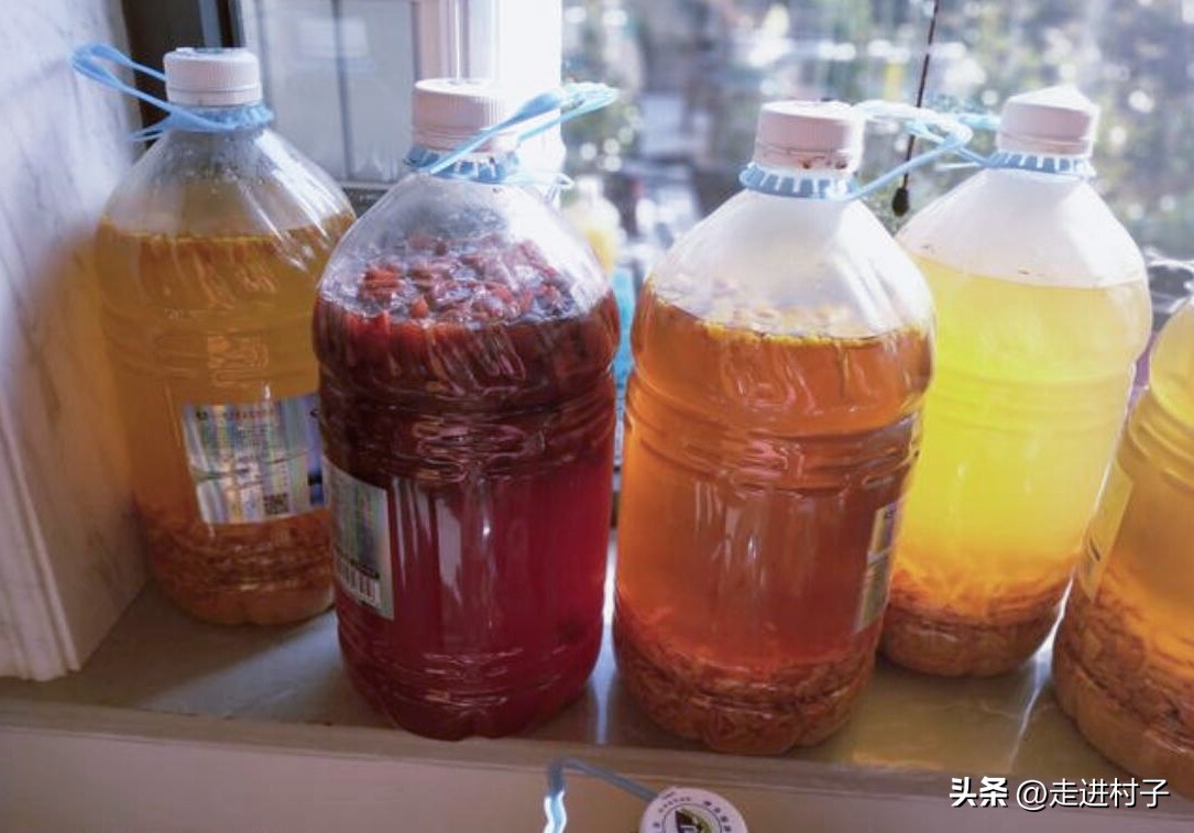 腐烂树叶改良土壤,风化土加腐叶土种植花卉板结吗