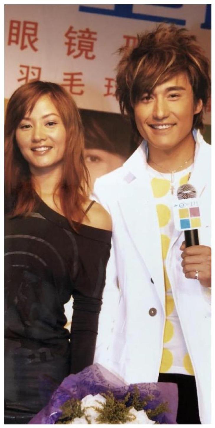 胡兵和瞿颖一起走秀,瞿颖为胡兵庆生