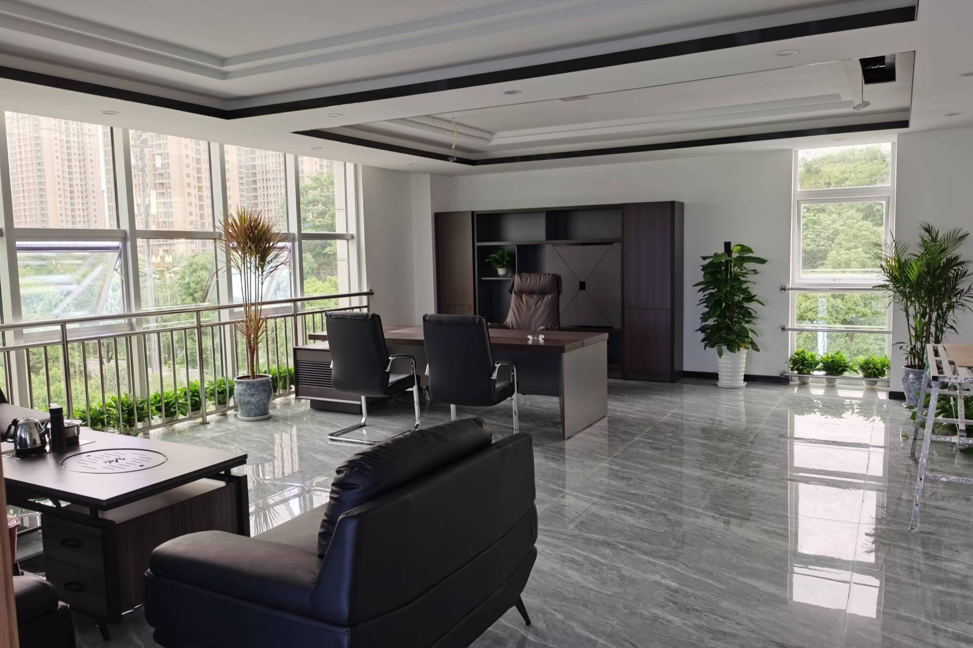 重庆工装公司办公室装修,重庆工装科技企业装修效果图