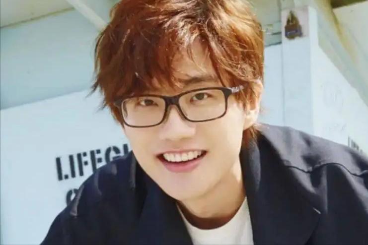 许嵩曾经火遍全国的网络歌手,许嵩能成为三大巨头的原因