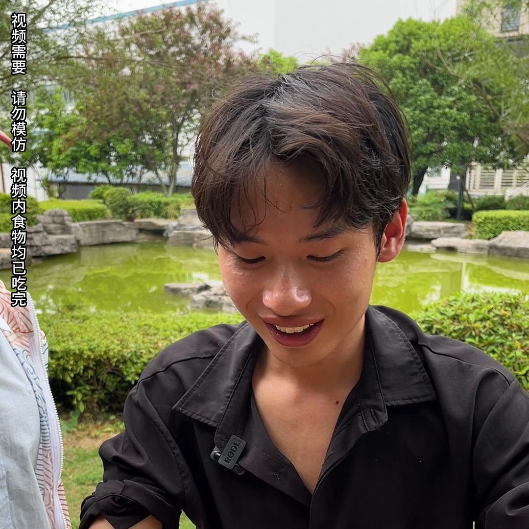 口头禅讲真的小哥这种辣度的鱼尾起码十包？#香辣鱼尾