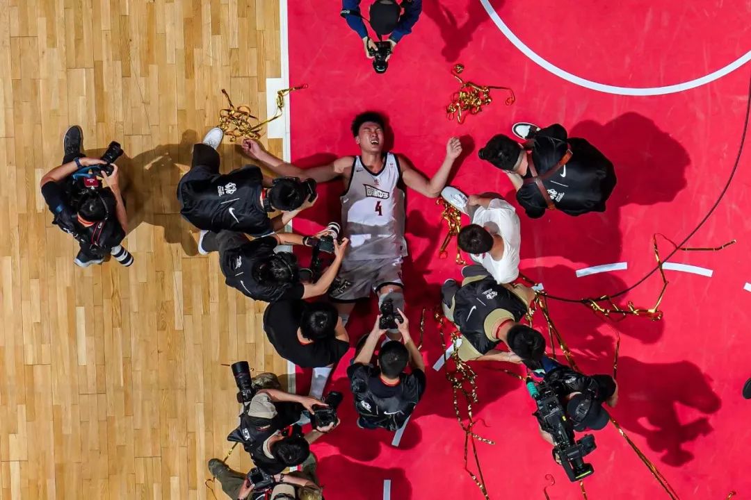 耐高总决赛回浦中学夺冠,耐高总决赛回浦中学夺冠学校沸腾