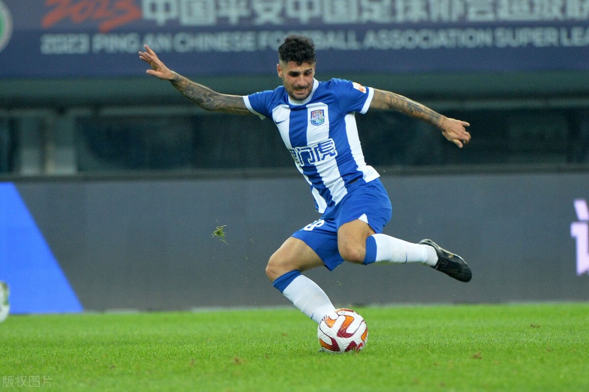 于根伟津门球衣,于根伟最喜欢的球鞋