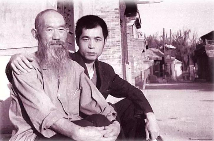 男人，你打个毛线