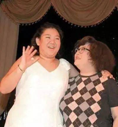 郑欣宜还能继承郑少秋的财产吗,郑欣宜含泪说起母亲沈殿霞