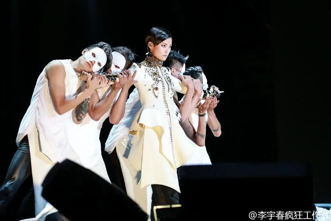 李宇春周末愉快演唱会有几场,李宇春周末愉快演唱会是多长时间