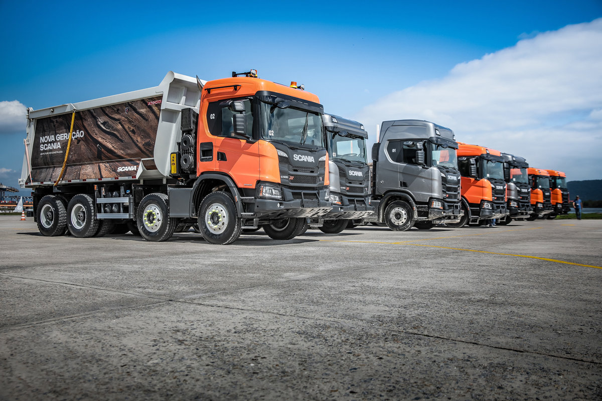 53周岁生日快乐！揭秘斯堪尼亚V8发展史，公路之王如何步步加冕？