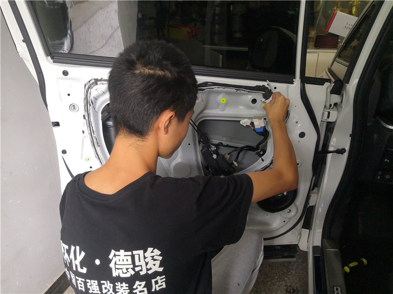 12款奥德赛汽车音响隔音安装教学,本田奥德赛中门隔音改装方案
