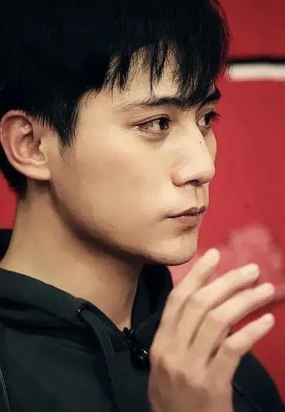 刘烨前任谢娜,刘烨是谢娜的初恋吗