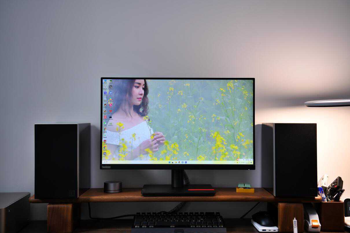 typec反向充电100w显示器,Type-C反向充电显示器