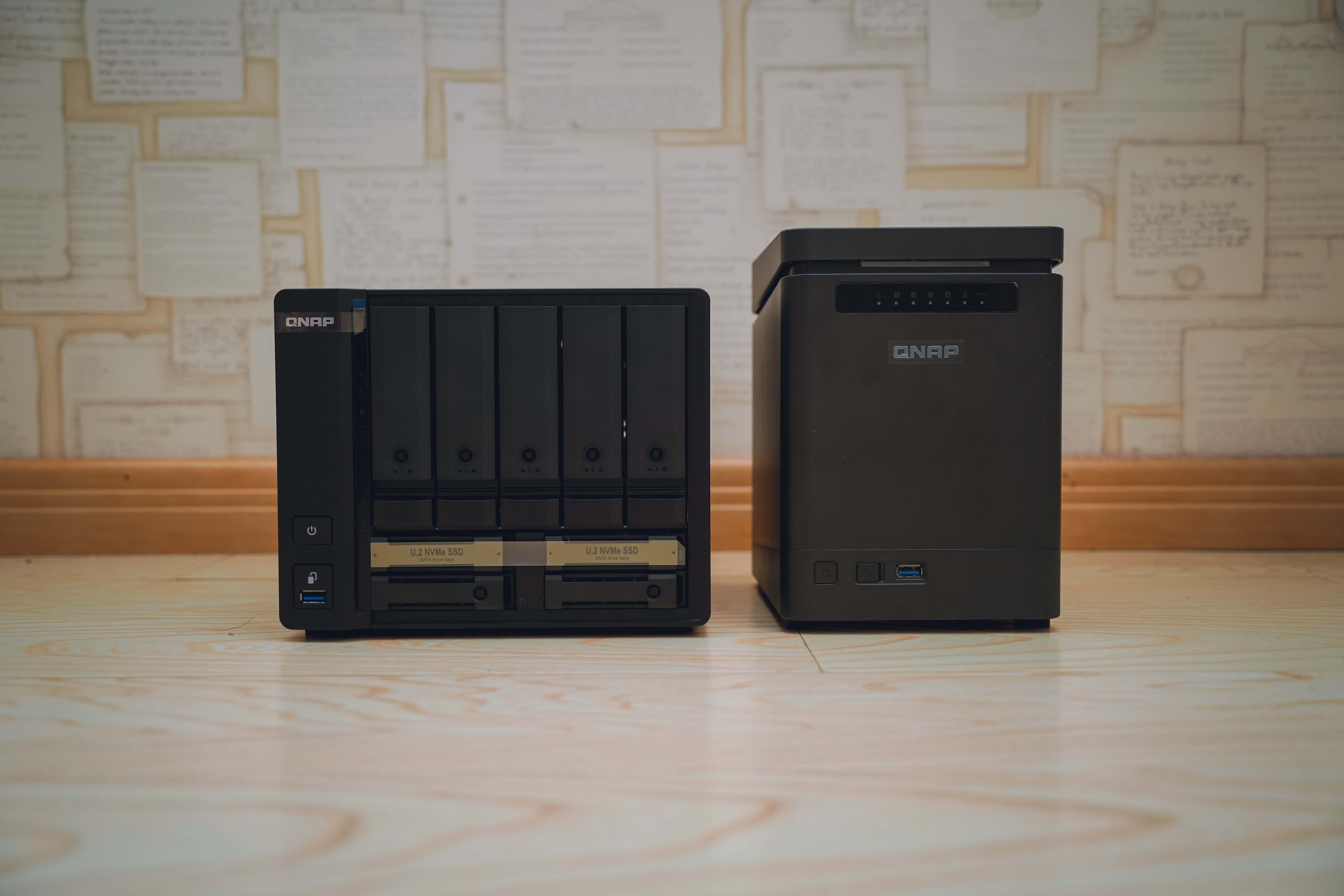 历史低价买到九盘位万兆NAS机皇：威联通TS-H973AX