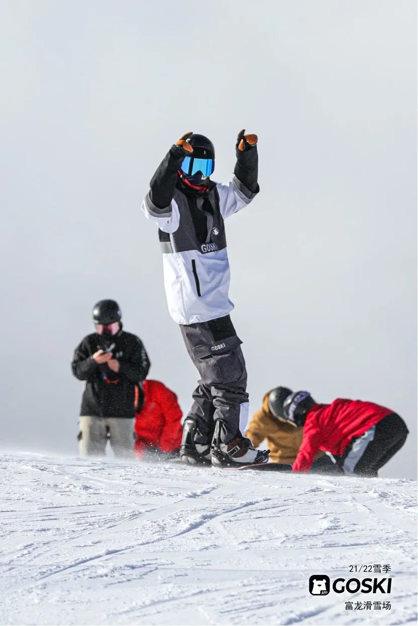 苏翊鸣谷爱凌恋情,谷爱凌苏翊鸣儿时曾一起滑雪