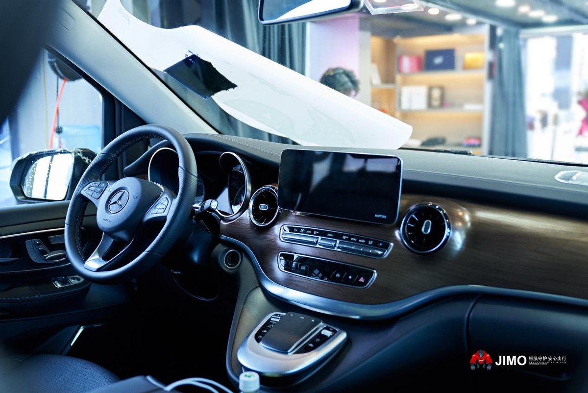 路边停车怕被刮,路边停车刮蹭到别人车怎么办