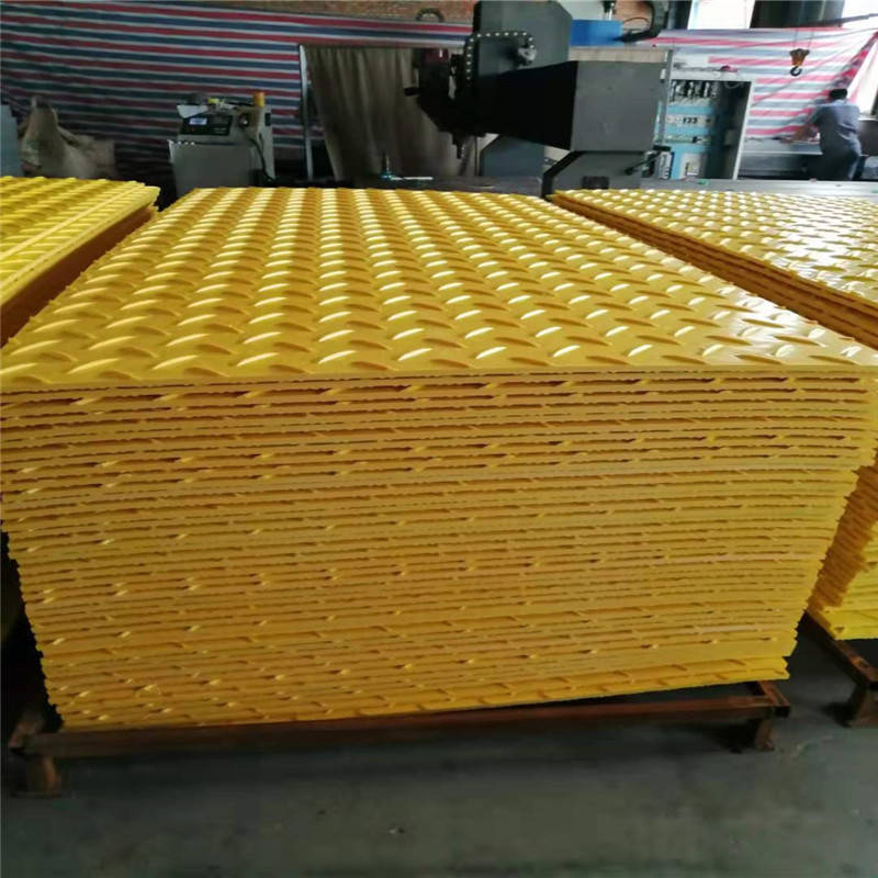 高分子聚乙烯防滑铺路垫板厂家,聚乙烯铺路垫板解决路面打滑问题